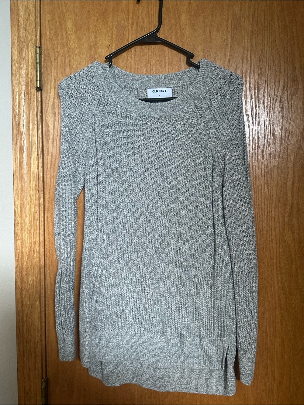 Old Navy Light Gray Knit Crewneck Sweater